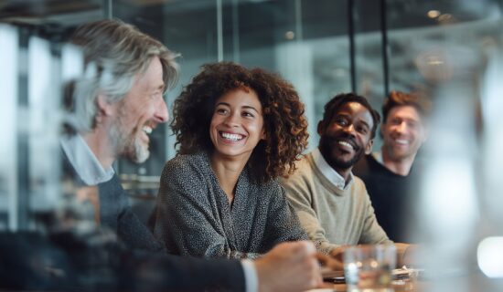 L’IA peut-elle automatiser la confiance dans la gestion de patrimoine ? Pourquoi la technologie doit renforcer, et non remplacer, les relations humaines